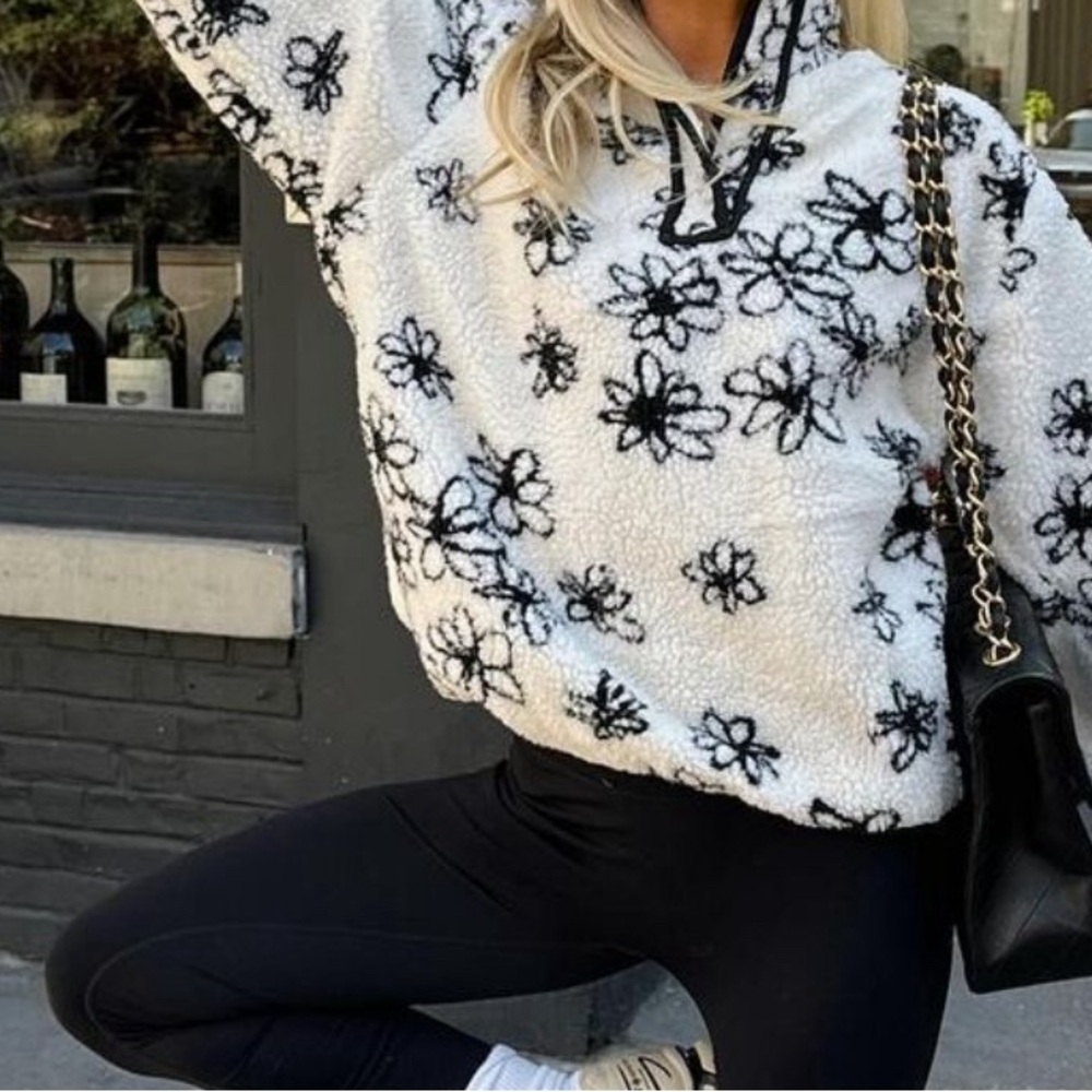 PARKE Floral Pullover Fleece